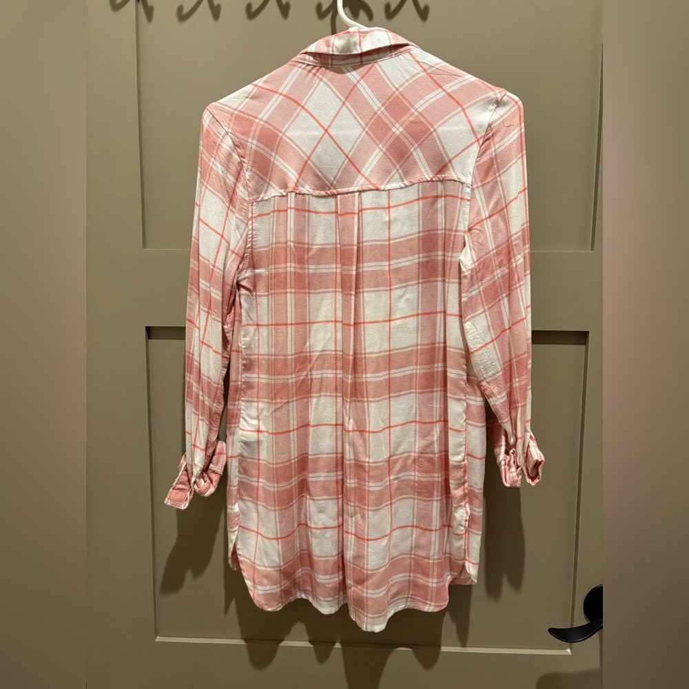 Old Navy Pink and White Plaid Shirt - Picture 2 of 4